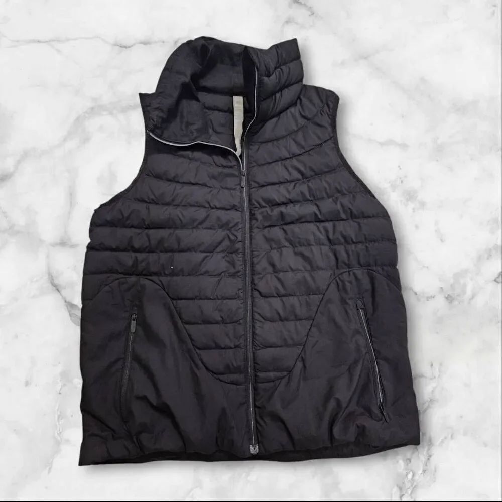 Lululemon Size 4 Black Down Vest